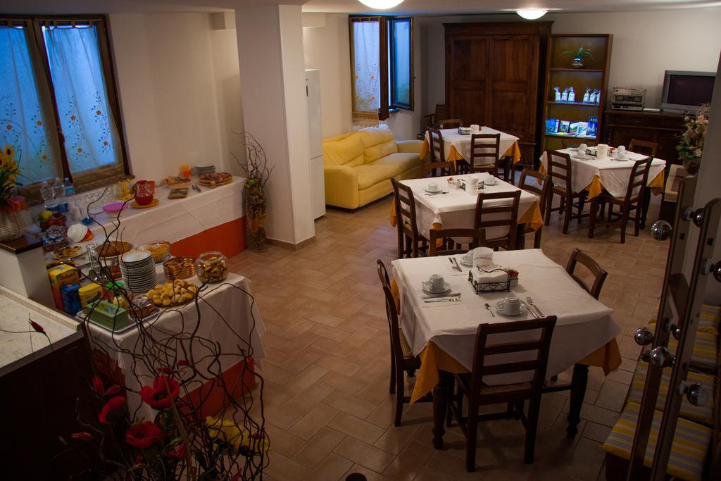 P&P Assisi Camere Bastia Umbra Exterior photo